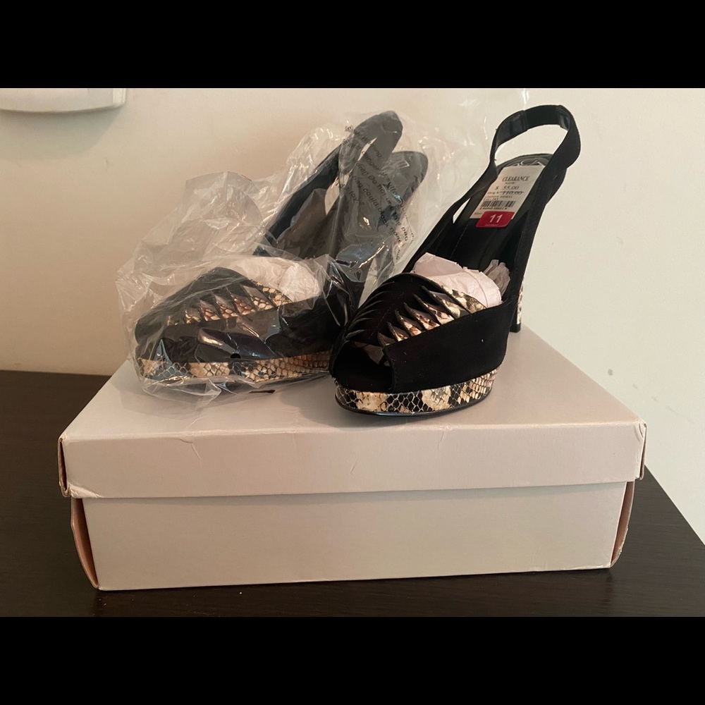 Black & Snake skin printed Heel !